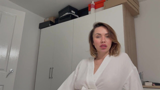 Я потом ей точно помогу, обещаю ?? Но сначала трахну и обкончаю