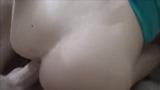 Сестра застукала брата за дрочкой и дала