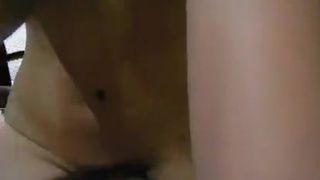 Сестренка дрочит член брата перед вебкой