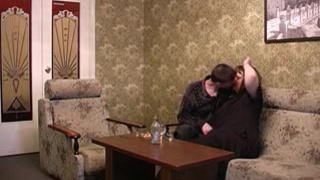 Русская мамаша по пьяни отдалась молодому сыну